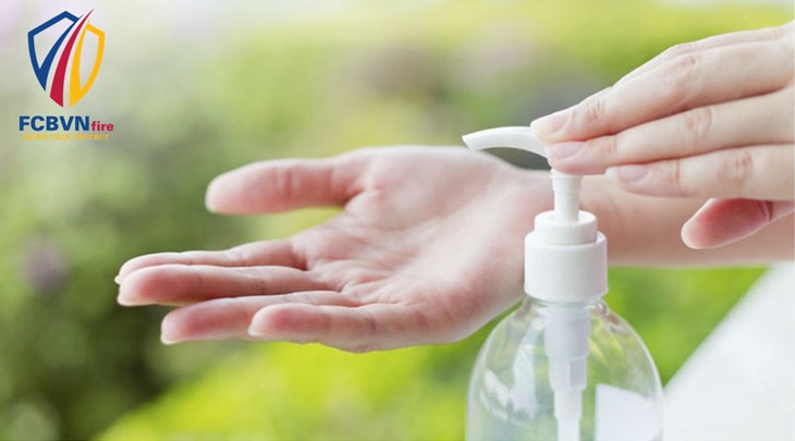 BẢO QUẢN CỒN TRONG GIA ĐÌNH RA SAO ĐỂ ĐẢM BẢO AN TOÀN?